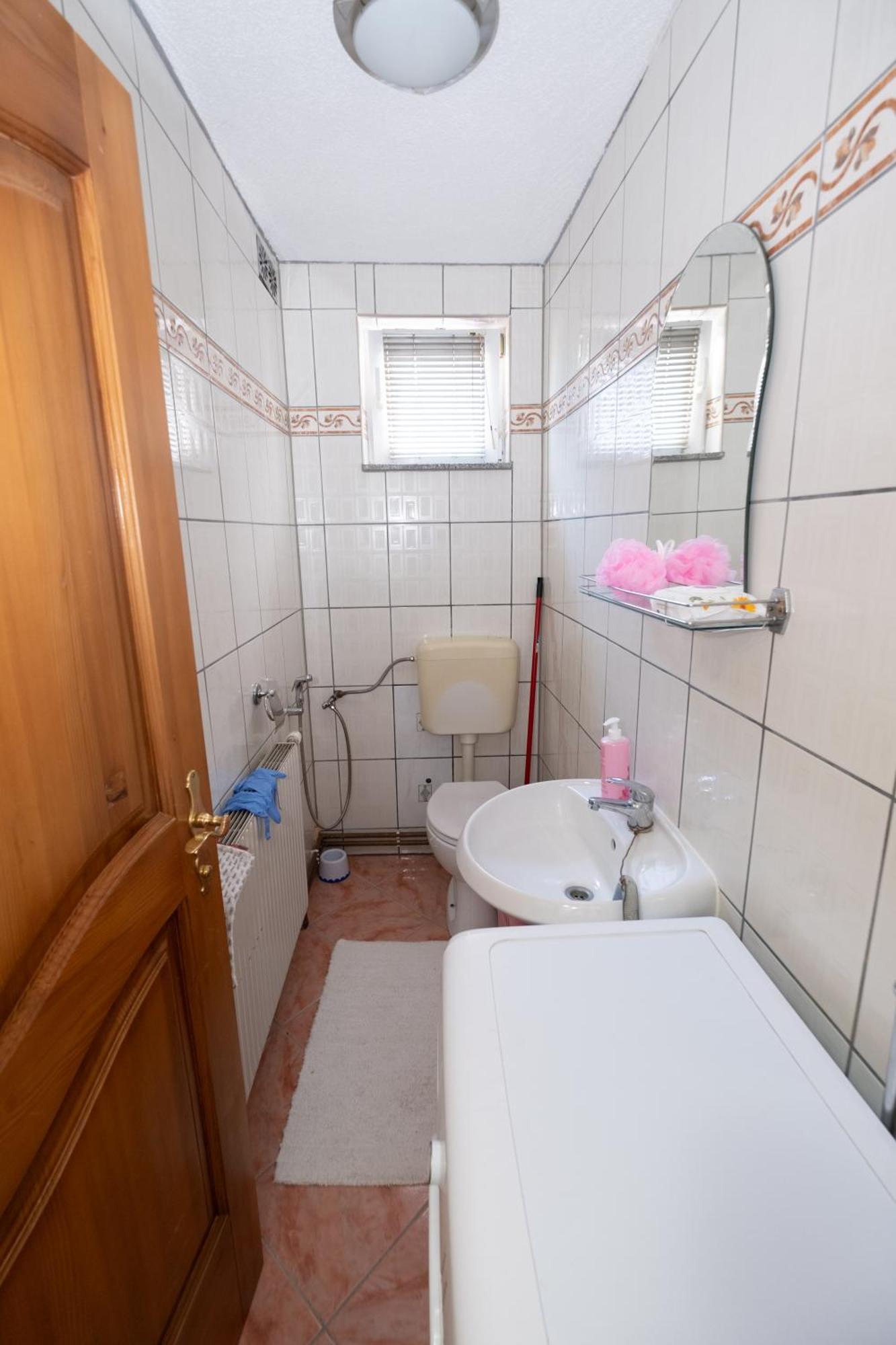 Good People Apartment Bihac Bagian luar foto